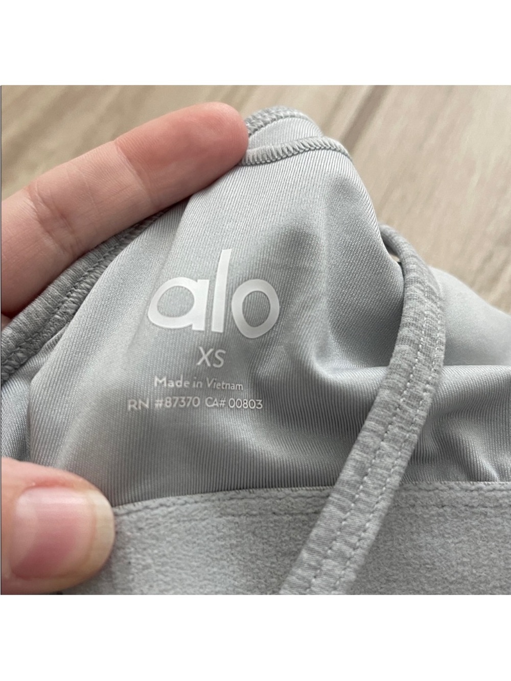 Alo Yoga Alosoft Suns Out Onesie Athletic Heather Grey 5” Sz XS 2-4 W8137R - Picture 8 of 10